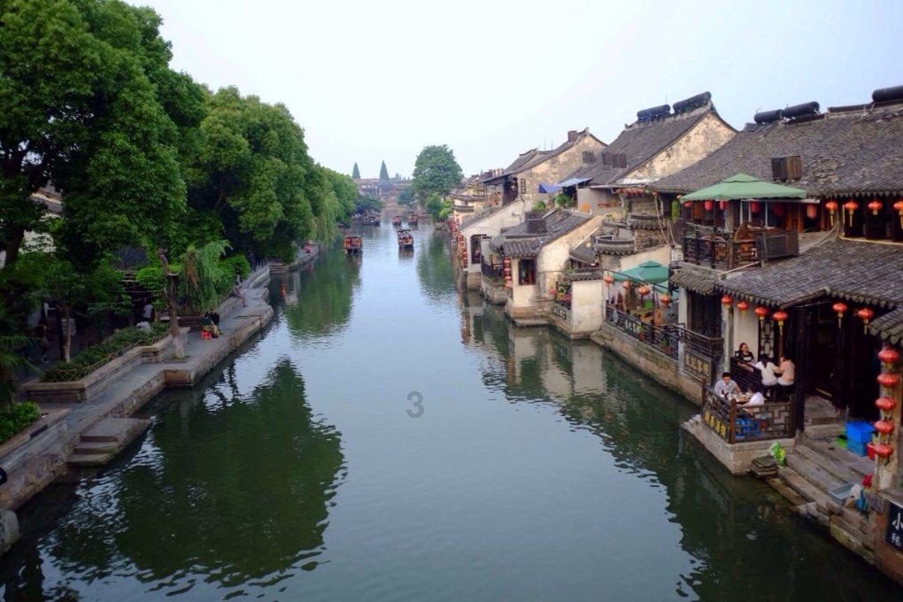 探索天涯,畅享为什么去餐馆吃饭偶尔会有些中年男坐我对面?交流平台